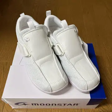 문스타 간호사 신발
