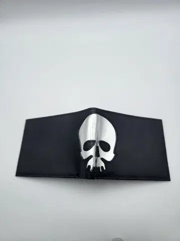 스컬 디자인 접이식 지갑 블랙 마크 BY 마크제이콥스
