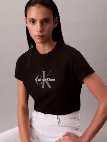 Calvin Klein Jeans 티셔츠 S 사이즈 미사용 새상품