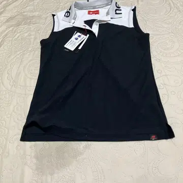 택 포함 New Balance 슬리브리스 피케 셔츠