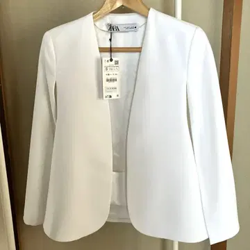 ZARA 자켓 케이프 디자인 (S 사이즈 화이트) 택 포함