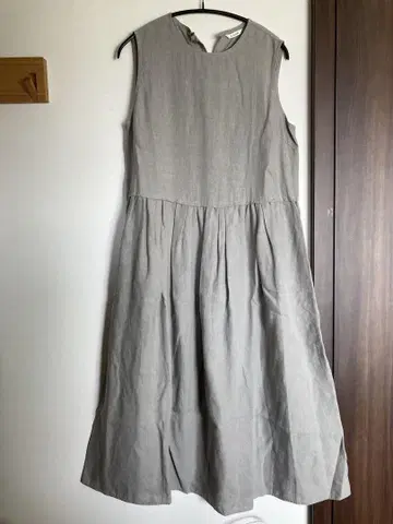 LE GLAZIK 슬리브리스 개더 롱 원피스 그레이지