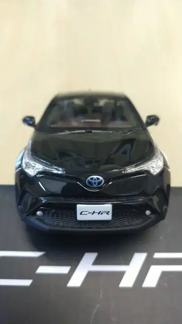도요타 CH-R 컬러 샘플