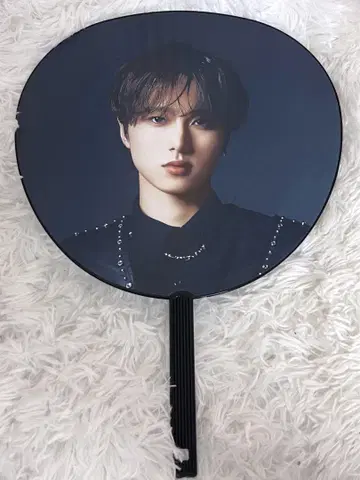INI 오자키 타쿠미 부채 XQUARE