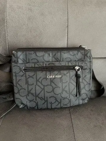 일본 미입고 Calvin Klein 블랙 숄더백