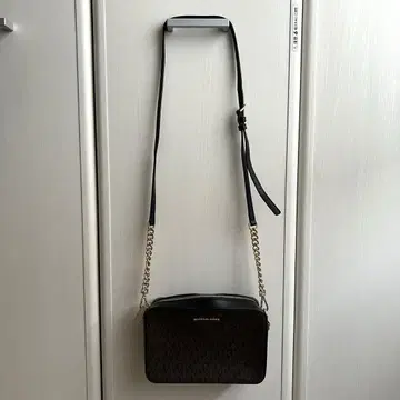 MICHAEL KORS 숄더백 [ 브라운 x 블랙 ]