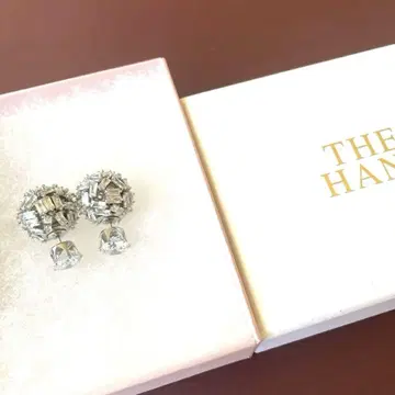 THE HANY Bijoux 더허니 빅볼 귀걸이 엘리자베스 바우어