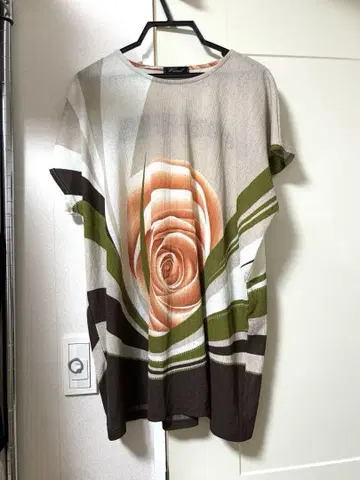 지지라 오리 풍 튜닉 베이지 계열에 꽃무늬 XL~3L 사이즈
