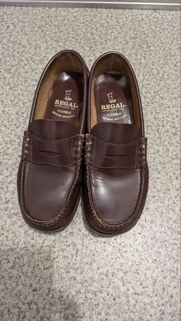 REGAL 브라운 로퍼