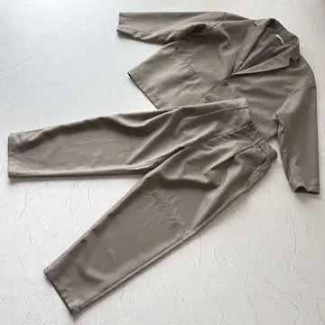 새상품급 FREAKS STORE 셋업 베이지 수트