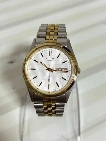 CITIZEN 6100-S96397 손목시계 남성용 작동품