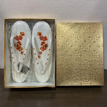 일본 의류 천연 가죽 고급 기모노 유카타 조리 택 포함