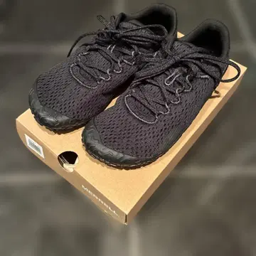 [새상품급] MERRELL 베이퍼 글로브 6 블랙 25.5cm 우먼