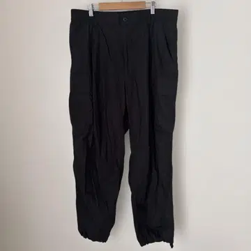 유니클로 C 와이드 핏 카고 팬츠 블랙 XL 사이즈
