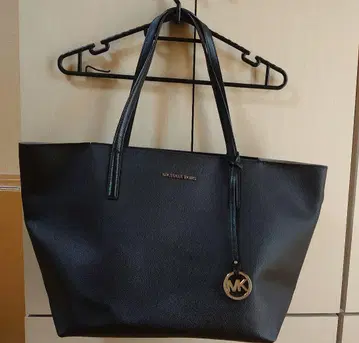 새상품급! MICHAEL KORS 블랙 토트백