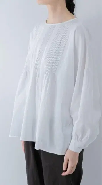카구레 돌먼 핀턱 블라우스
