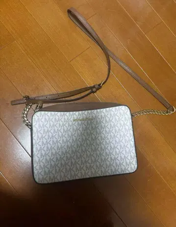 Michael Kors 숄더백 화이트/브라운
