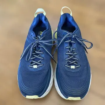 HOKA ONE ONE BONDI 6 호카오네오네 본다이 6 23.5cm