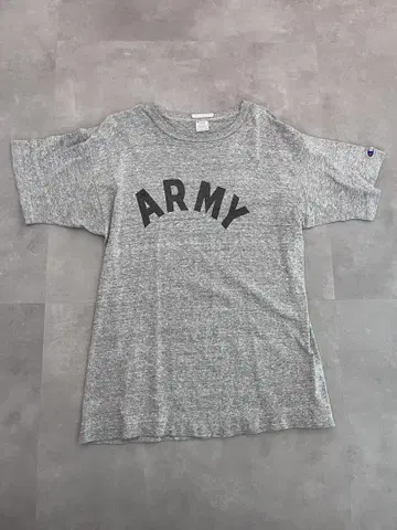 Champion ARMY 티셔츠 L 사이즈
