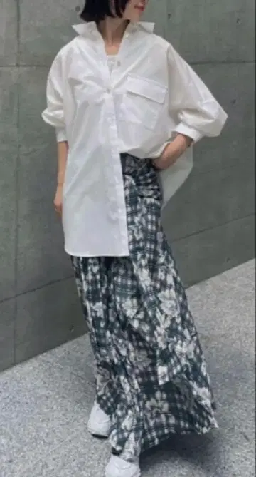 FLOCKY FLOWER TWIST SKIRT 화이트 그린 M 사이즈