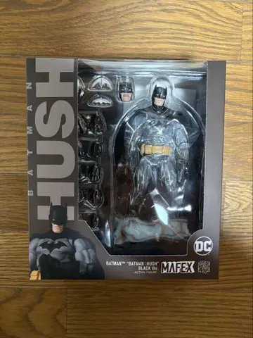 No.126 MAFEX BATMAN 'HUSH' BLACK Ver.