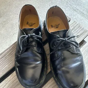 Dr.Martens 3홀 UK5