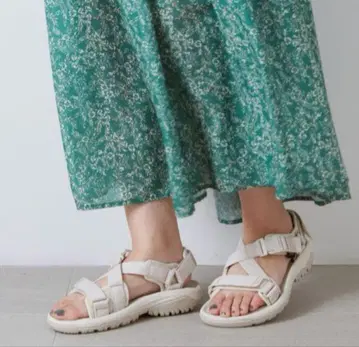 TEVA 허리케인 버지 샌들 24cm 버치 아이보리