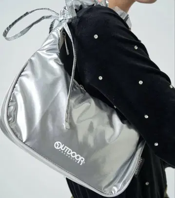 OUTDOOR PRODUCTS 핸드백