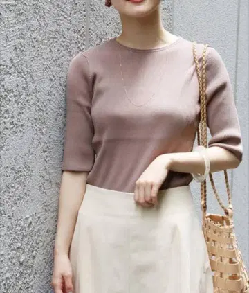 IENA 리브 크루넥 풀오버 브라운 5부 소매