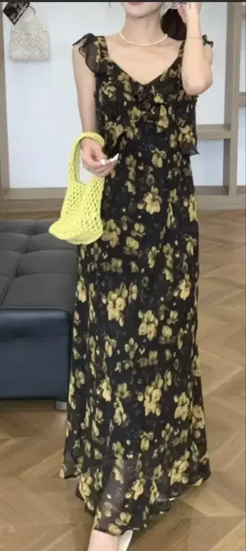 미사용 새상품 꽃무늬 원피스