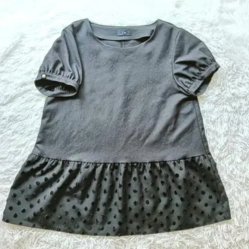 [새상품급] sono 도트 티어드 페플럼 블라우스 펄 린넨 블랙 22