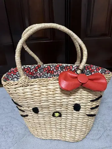 헬로키티 바스켓백