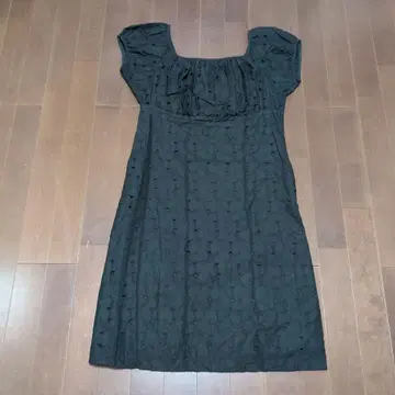 49av.junko shimada 블랙 자수 무릎 기장 원피스