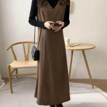 에크랑 V넥 A라인 롱 오버롤 스커트 헤링본 원피스 S