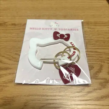 투 다이어리즈 헬로키티 카라비너