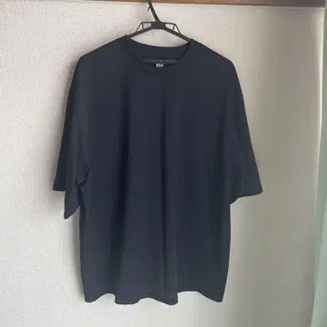 헬리한센 블랙 반팔 티셔츠 백 프린트