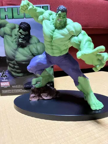 HULK 조립 피규어 박스 포함