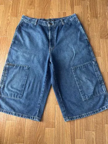 DKNY JEANS 와이드 하프 팬츠