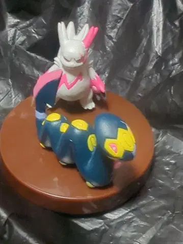포켓몬 입체도감 1/40 scale 쟝구스 하부네이크