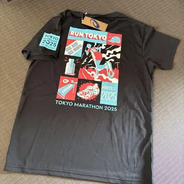 도쿄 마라톤 2025 아식스 수베니어 티셔츠 M 사이즈