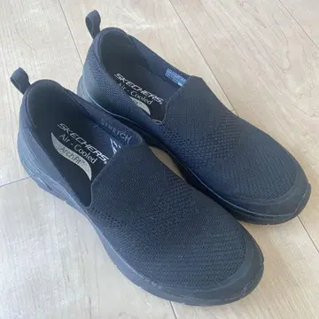 SKECHERS Air Cooled Arch Fit 블랙 7.5