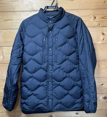 UNIQLO 리사이클 하이브리드 다운 재킷