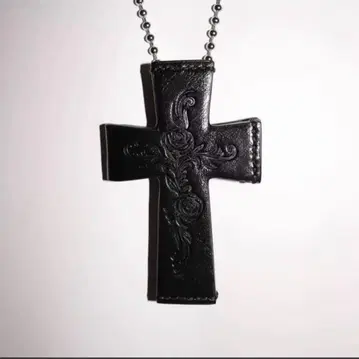 SCULPTOR cross leather strap wallet