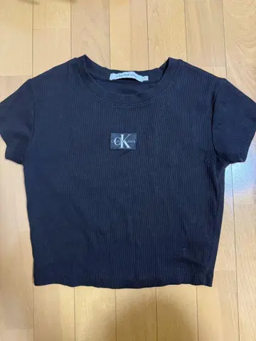 Calvin Klein jeans 크롭 T셔츠