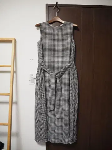 [ BEAMS HEART ] 슬리브리스 원피스 블랙 화이트 체크
