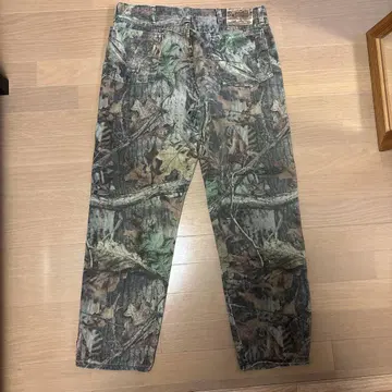 카모 패턴 스트레이트 데님 팬츠 리얼 트리 wrangler