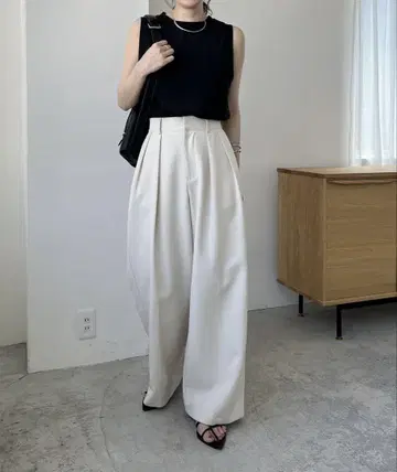 CAPRICIEUX LE'MAGE 2턱 와이드 팬츠