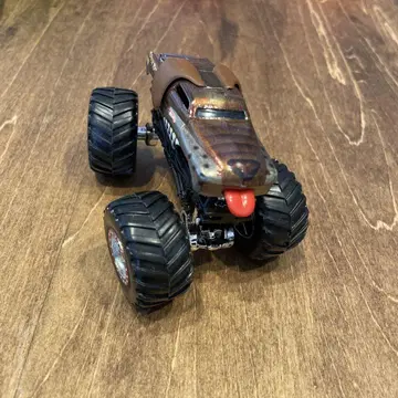 MONSTER JAM Monstertrack MUTT HOTWHEELS