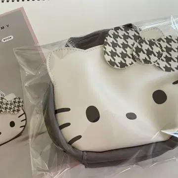 HELLO KITTY x BRILMY 대충 사용하기 좋은 코스메틱 파우치