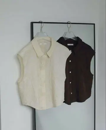 anuke 앤누크 Washer sleeveles shirt
